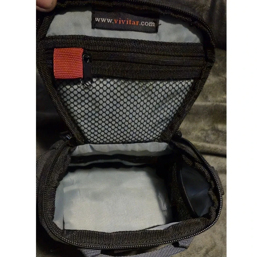 Vivitar‎ Black Nylon Padded Camera Bag Case with Belt Loop and Mesh Pocket